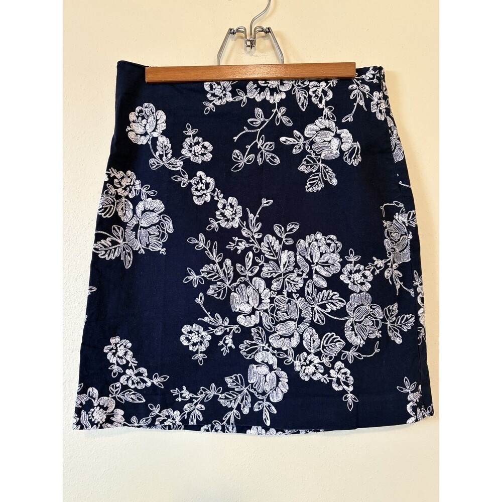 EUC Talbots Women's Pop Art Floral Skirt Size 4 Lined, Pockets! Blue/White